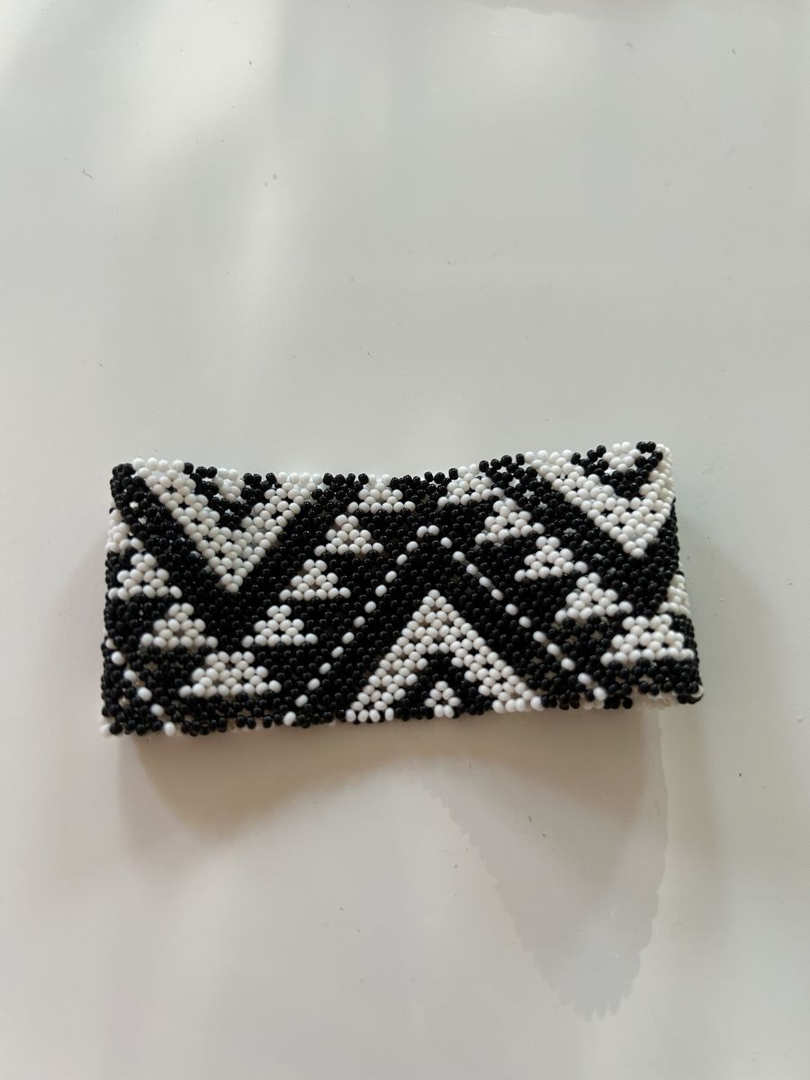 Bracciali & Braccialetti: Black and White Beaded Bracelet - Stylish Accessory – Nuovo (secondo la descrizione) da Saland venduto da ele_vc96 1