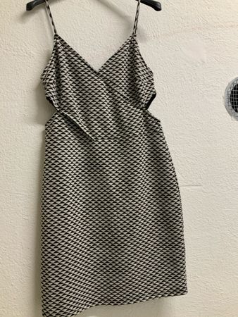 Kleid Damen schwarz/weiss Muster Grösse M guter Zustand
