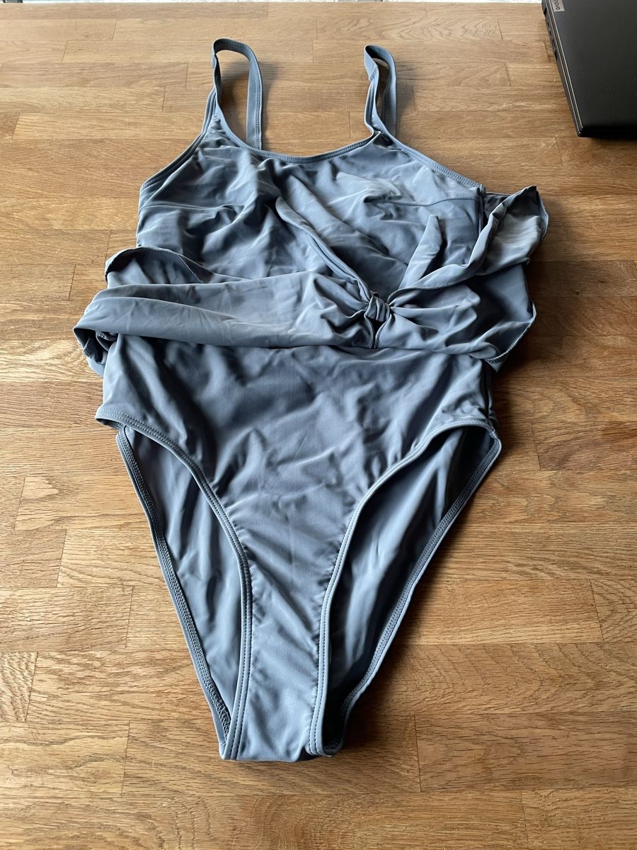 Costumi da bagno & Bikini: Maillot de bain tankini gris/bleu clair, taille 38 – Nuovo (secondo la descrizione) da Fully venduto da Peluche3 2
