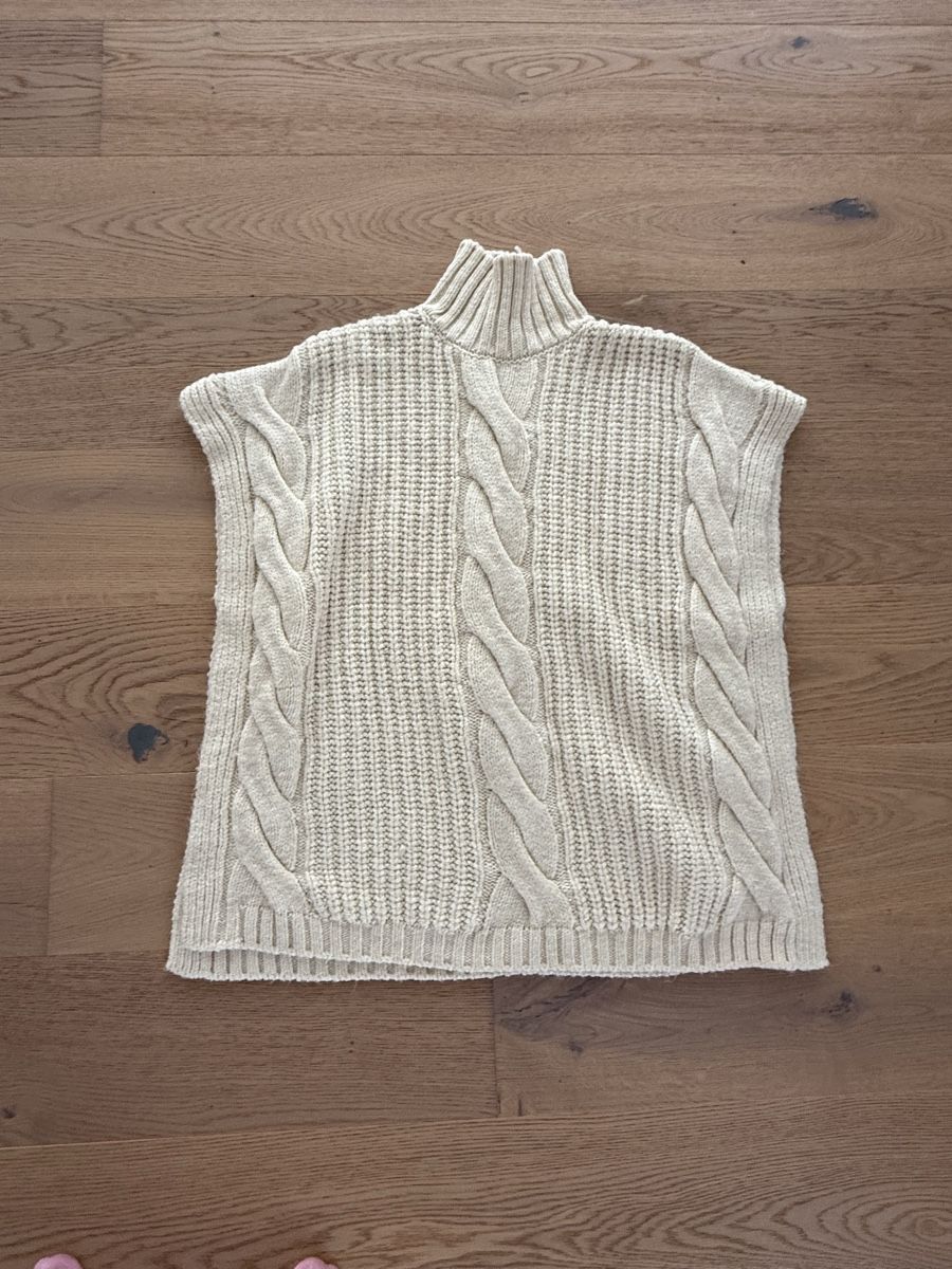 Zara Altro in Moda donna: Zara Strick-Poncho Beige, Grösse S – Usato da Richterswil venduto da KAYLEIGH_77 1