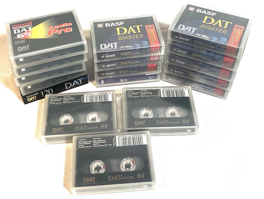 Kompaktkassetten: Lot de cassettes Audio DAT – Neu und originalverpackt aus Puidoux von fourmi22