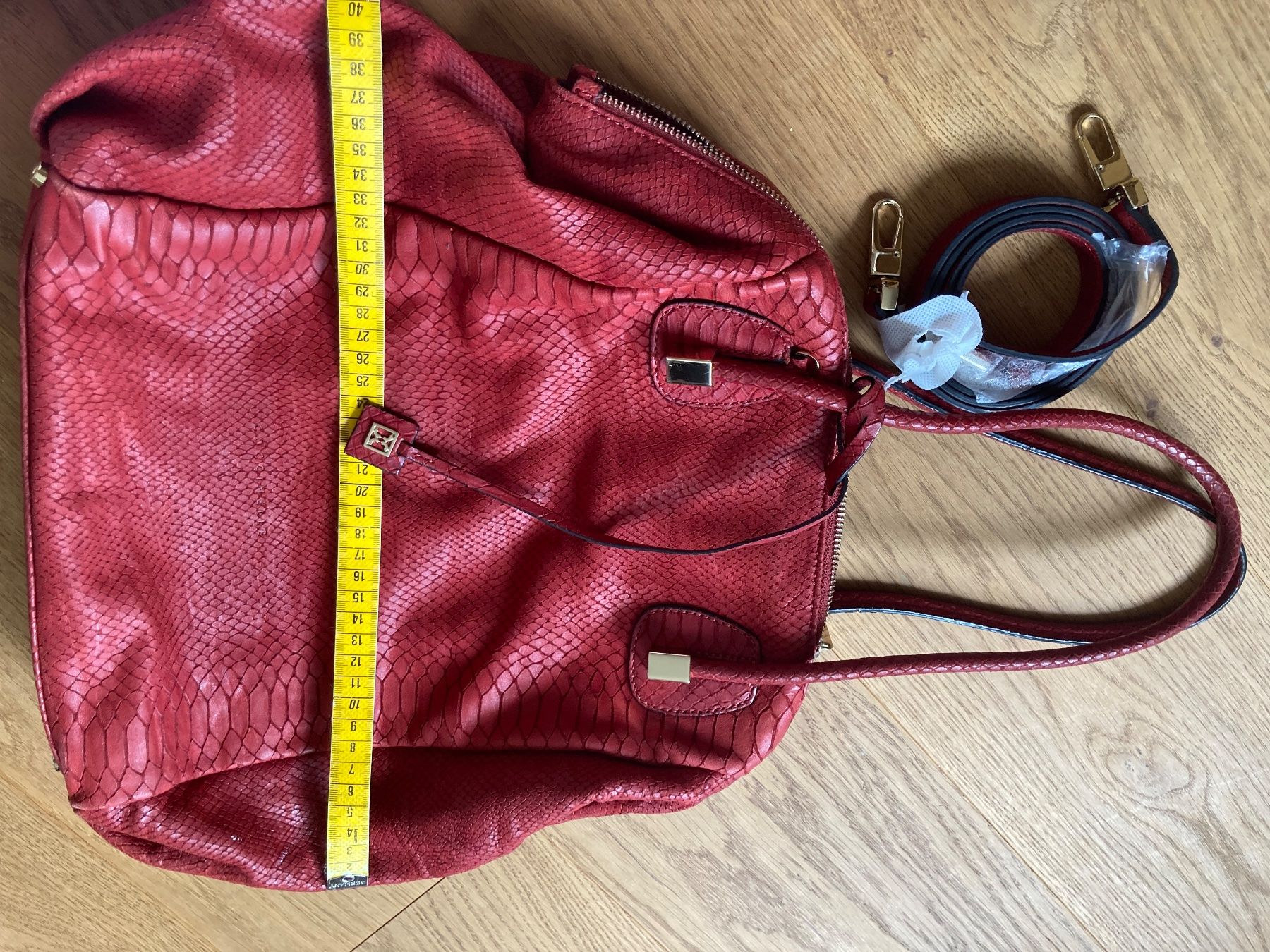 Coccinelle Borse da donna: Handtasche Coccinelle Rot Leder – Nuovo (secondo la descrizione) da Rupperswil venduto da white.rabbit 1