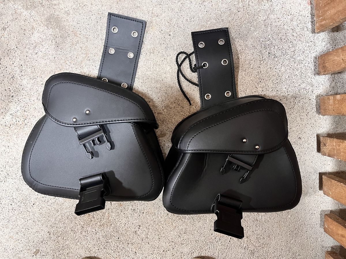 Borse: Motorcycle Saddle bag – Nuovo (secondo la descrizione) da Umiken venduto da rus_6r29