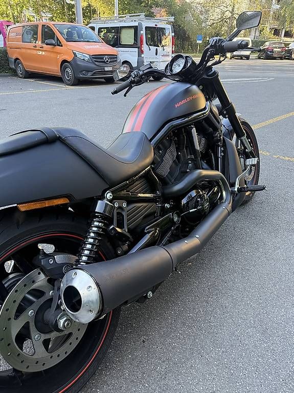 Harley-Davidson Chopper: Harley Davidson Vrsc Night Rod – Usato da Bern venduto da Luiscabral 4