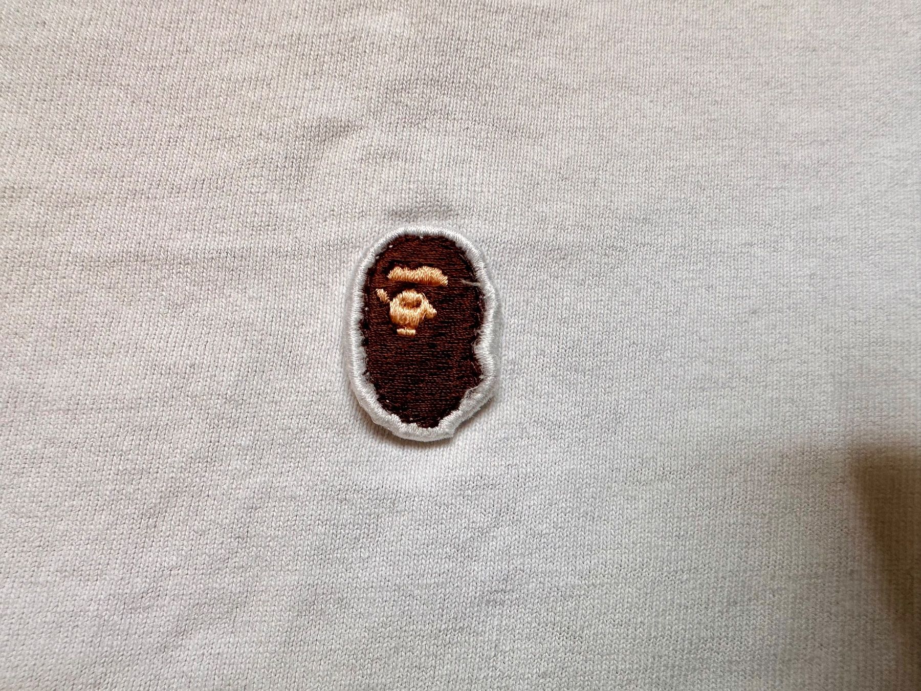 Bape T-shirt: BAPE ONE POINT TEE A BATHING APE  T-Shirt S Original Shirt – Usato da Binningen venduto da Rewind1 2