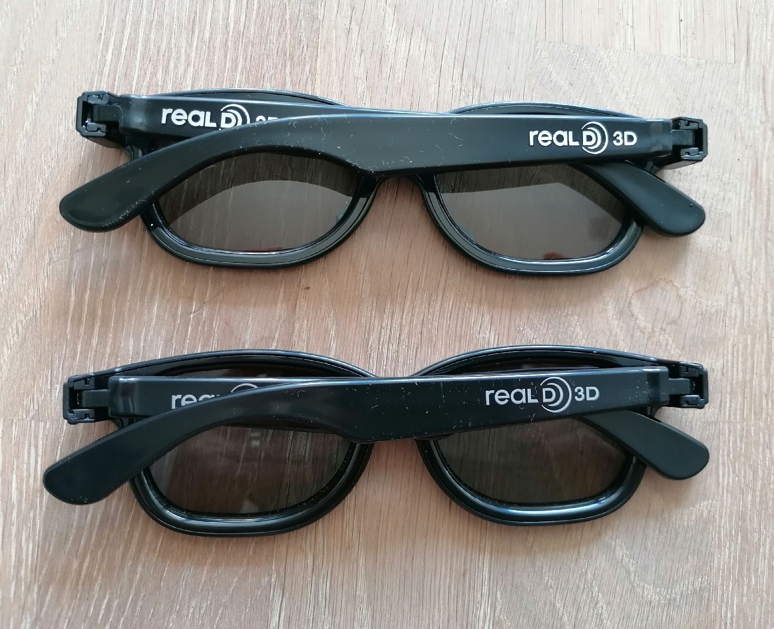 Occhiali & Lenti: 2 x 3D Brillen RealD schwarz – Usato da Rümlang venduto da TRICE67 1