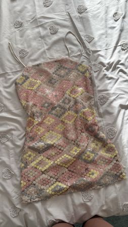 Robe courte MNG à sequins multicolores taille S