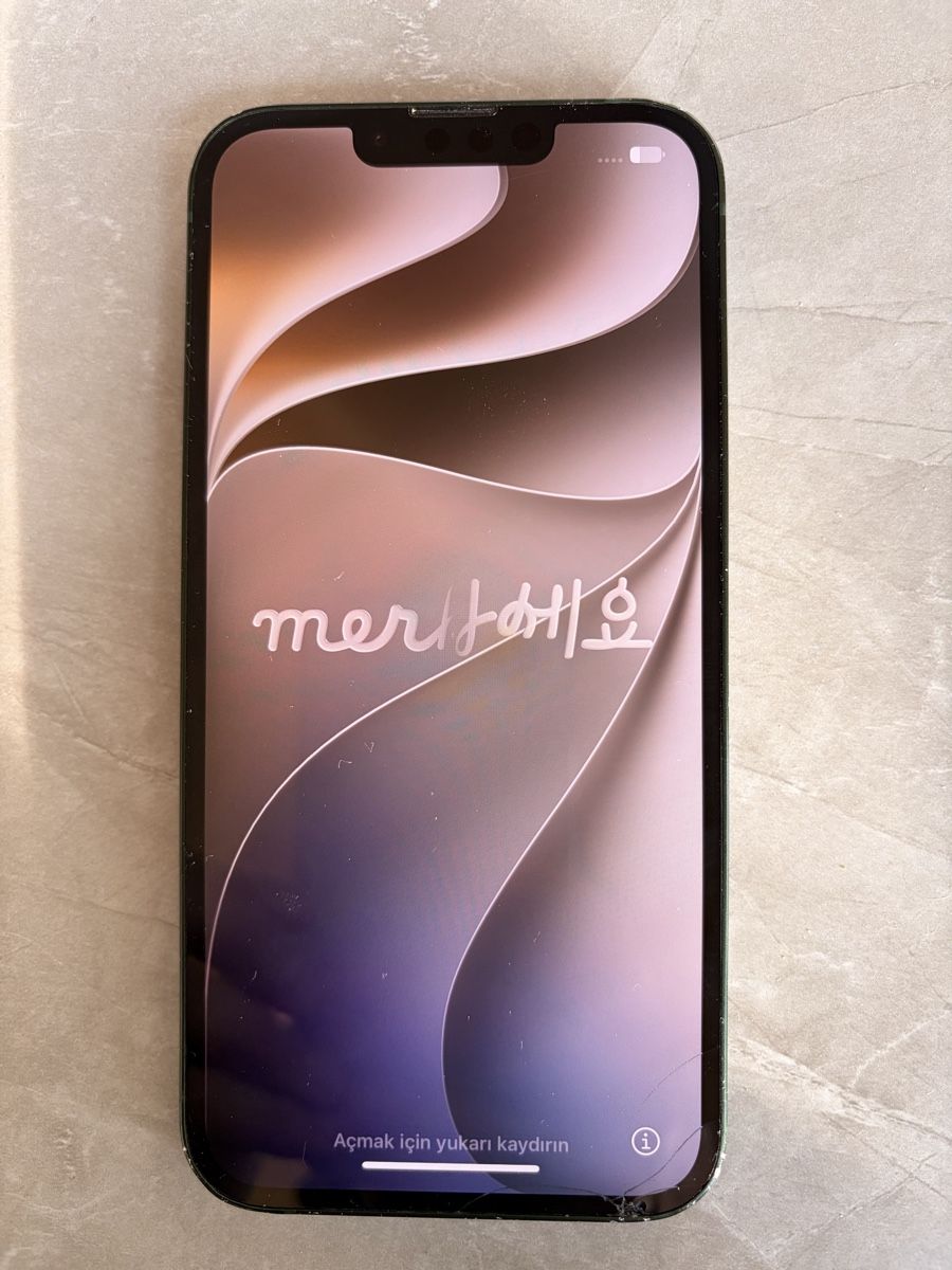 Apple Portables: Iphone 13  – D'occasion à Birsfelden par Joel-94