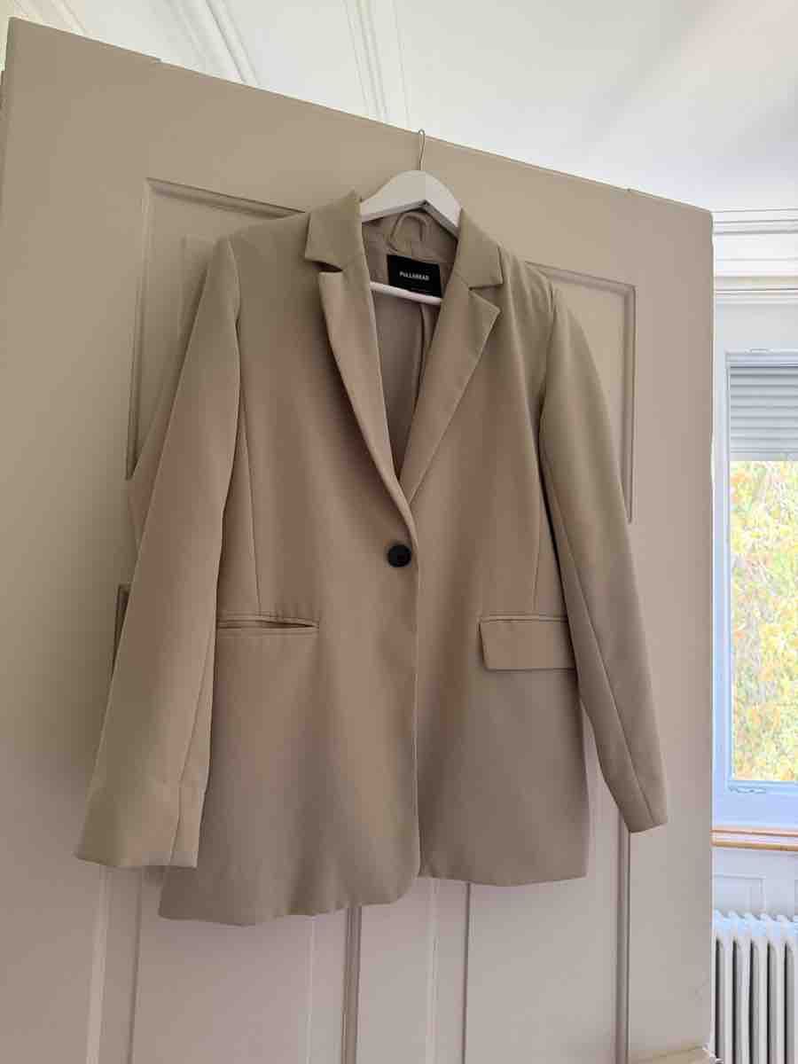 Pull&Bear Giacche: Pull&Bear Blazer Damen beige Grösse S – Usato da St. Gallen venduto da giu_5xcq