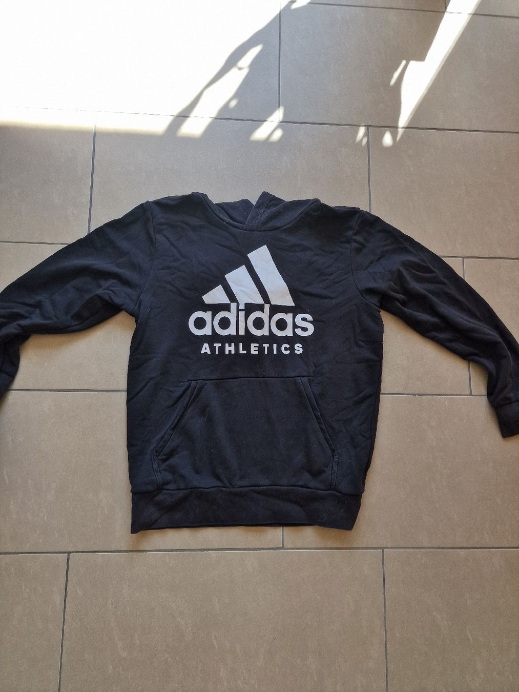 Adidas Maglioni & Felpe: Adidas Kapuzenpullover schwarz Top Zustand – Usato da Worblaufen venduto da DD11