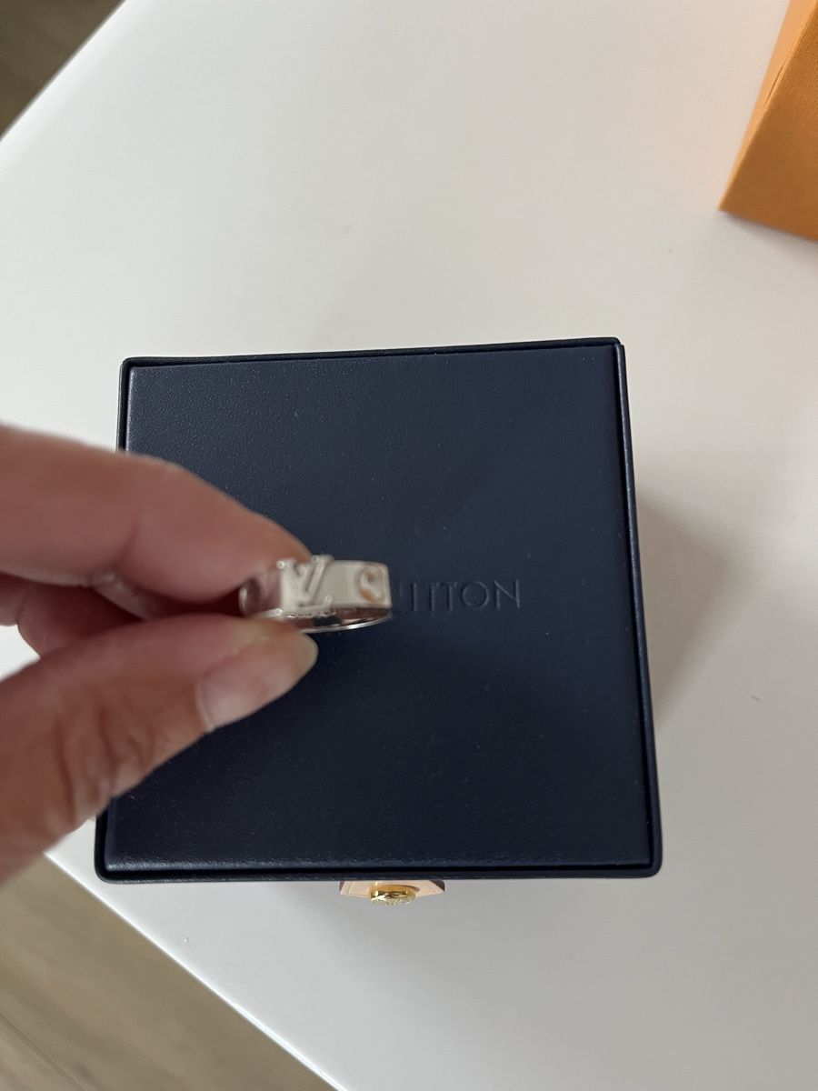 Louis Vuitton Anelli: Louis Vuitton Empreinte Weissgold Ring Grösse 52 – Nuovo (secondo la descrizione) da Kerns venduto da osco01 4