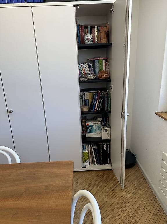 Armadi: Büroschränke – Usato da Basel venduto da Momo248 2
