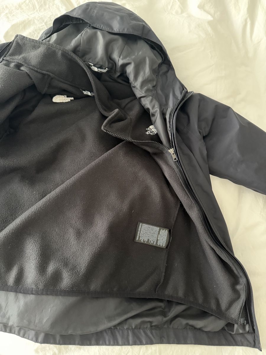 North Face Lotti di vestiti: The North Face Jacket - Black - gr 12 y- Excellent Condition – Usato da Zürich venduto da kas_g26m 4