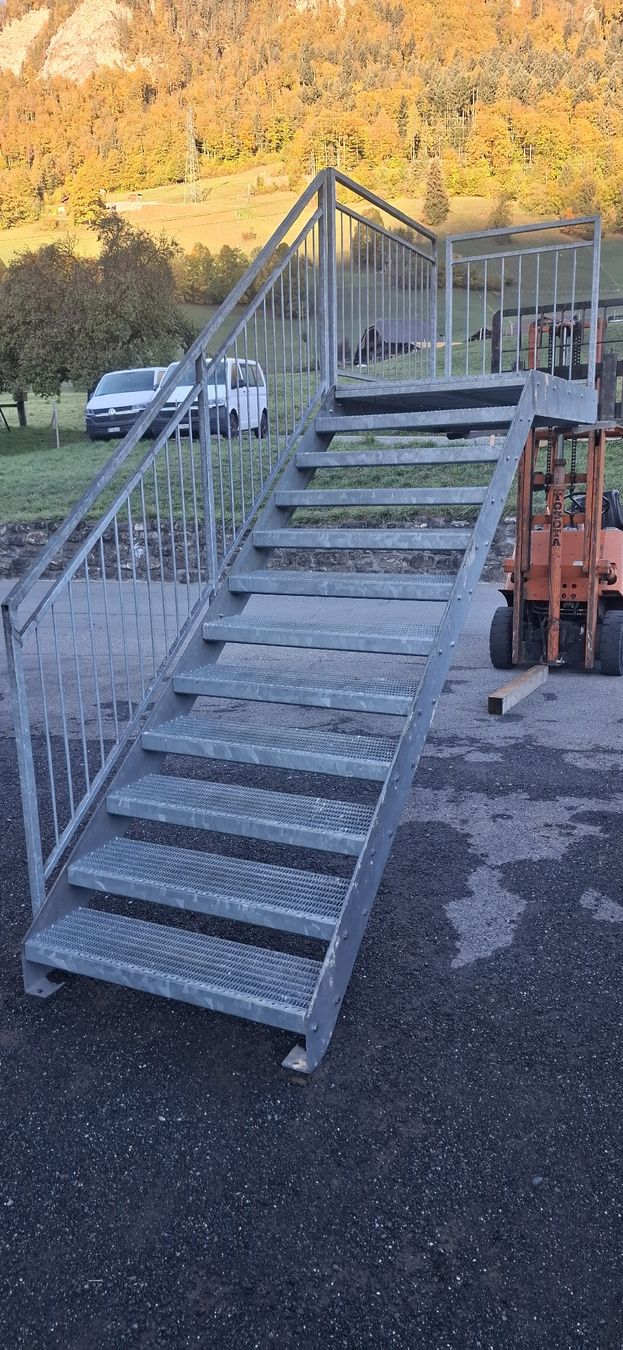 Scale: Treppe mit Geländer und Podest – Usato da Reichenbach i. K. venduto da Wskorpion 2