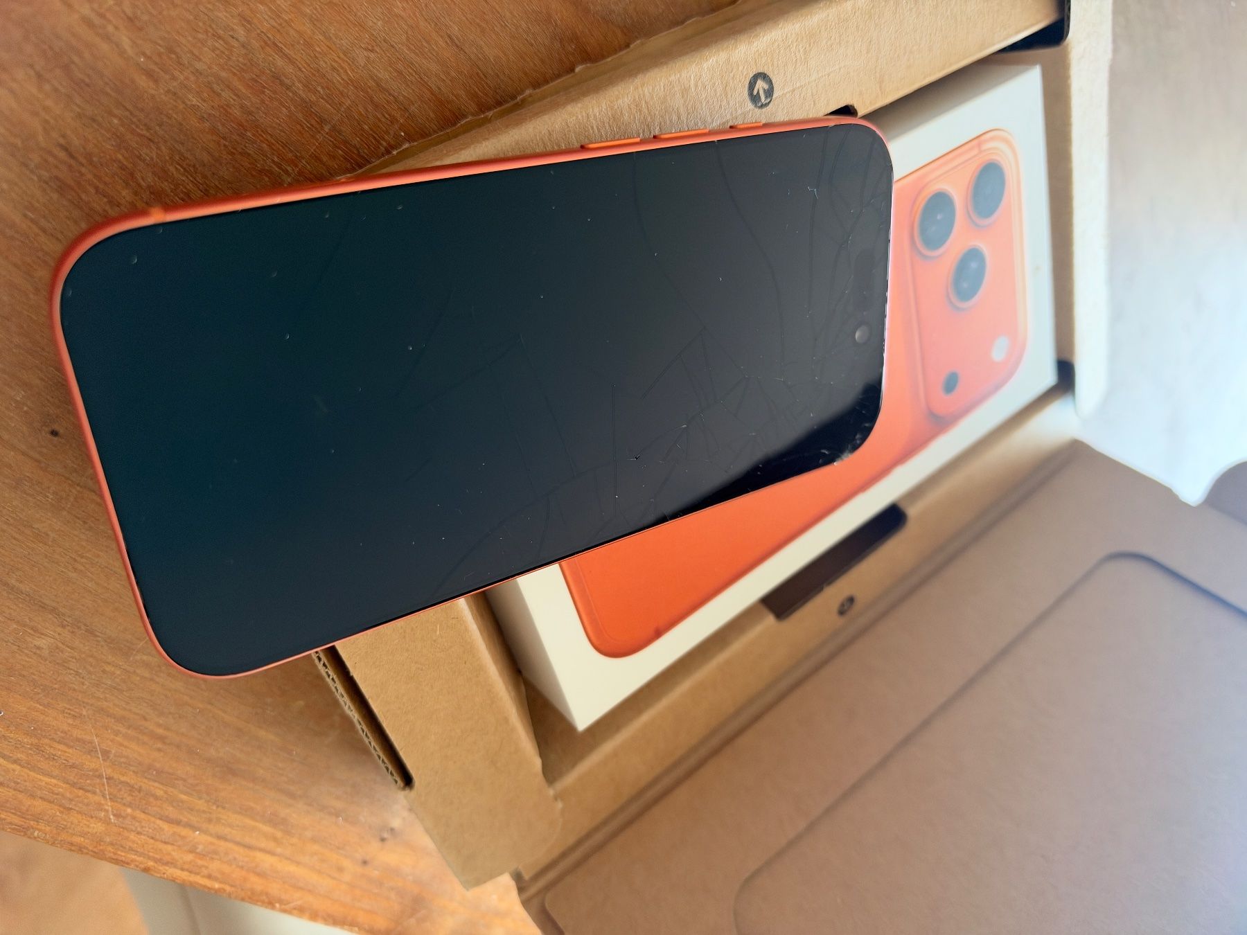 Apple Telefoni cellulari / Smartphones: iPhone 17 Pro, 256 GB, Cosmic Orange – Usato da Männedorf venduto da iSuisse 3
