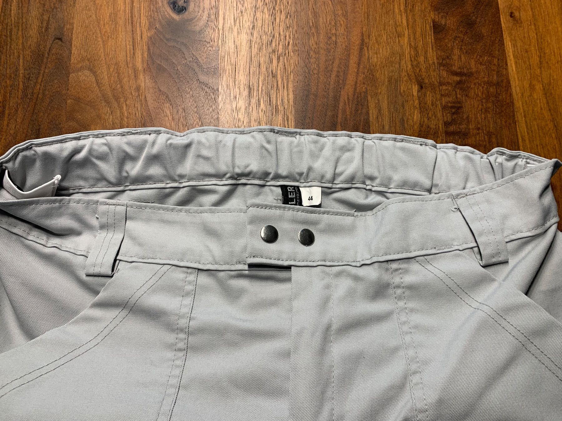 Pantalons: Neu Herren Arbeitshosen Gr. S – Neuf (Voir description) à Embrach par Bdennis 2
