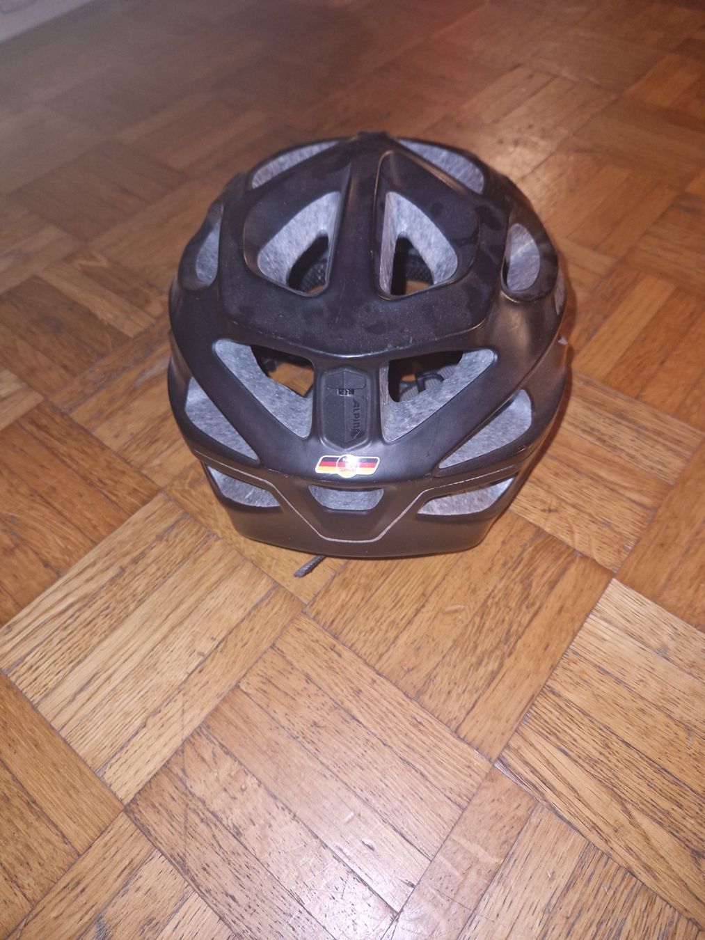 Alpina Helme: Casque Alpina neuf jamais utilisé – Gebraucht aus Fribourg von mat_8jys 2