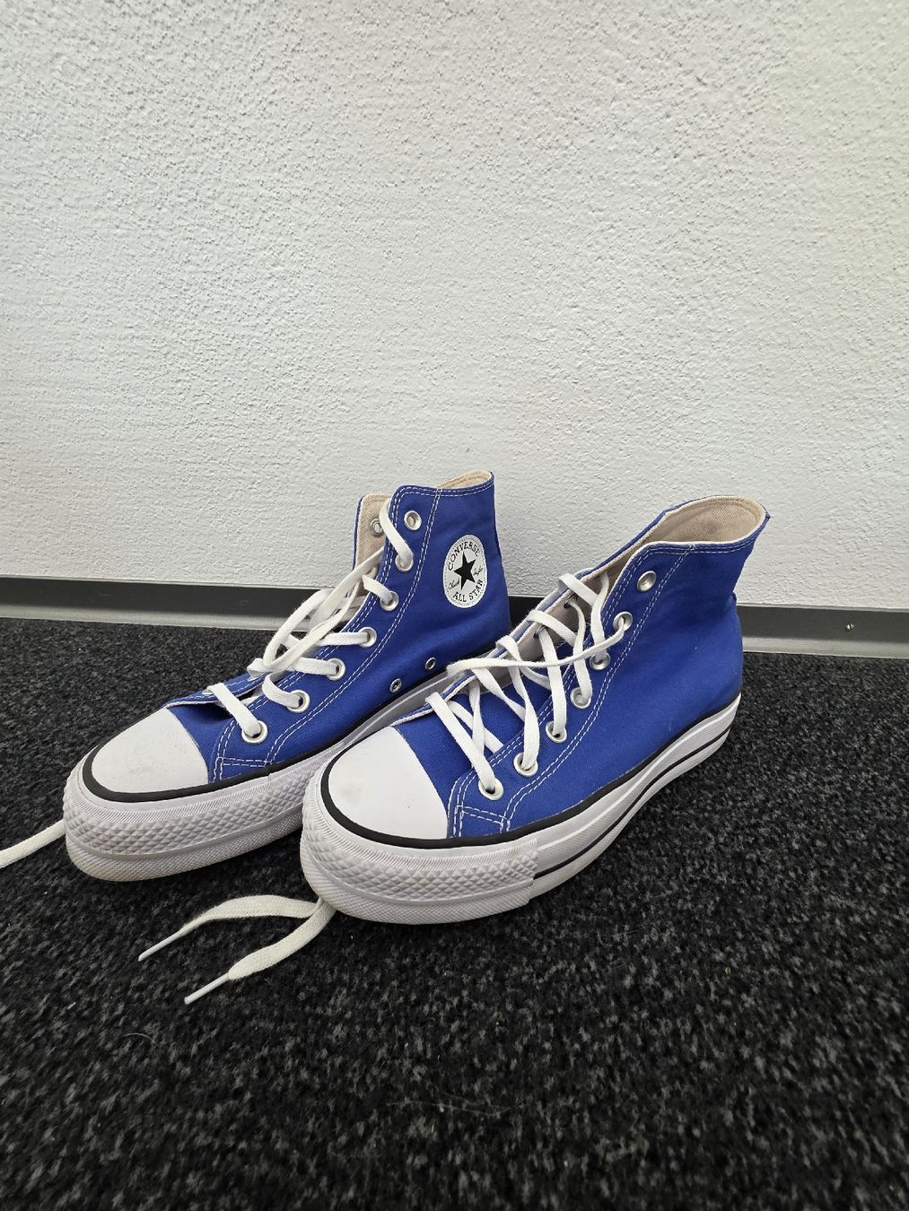 Converse Damenschuhe: Converse Schuhe Blau Grösse 39 – Neu (gemäss Beschreibung) aus Kriens von eldo1990