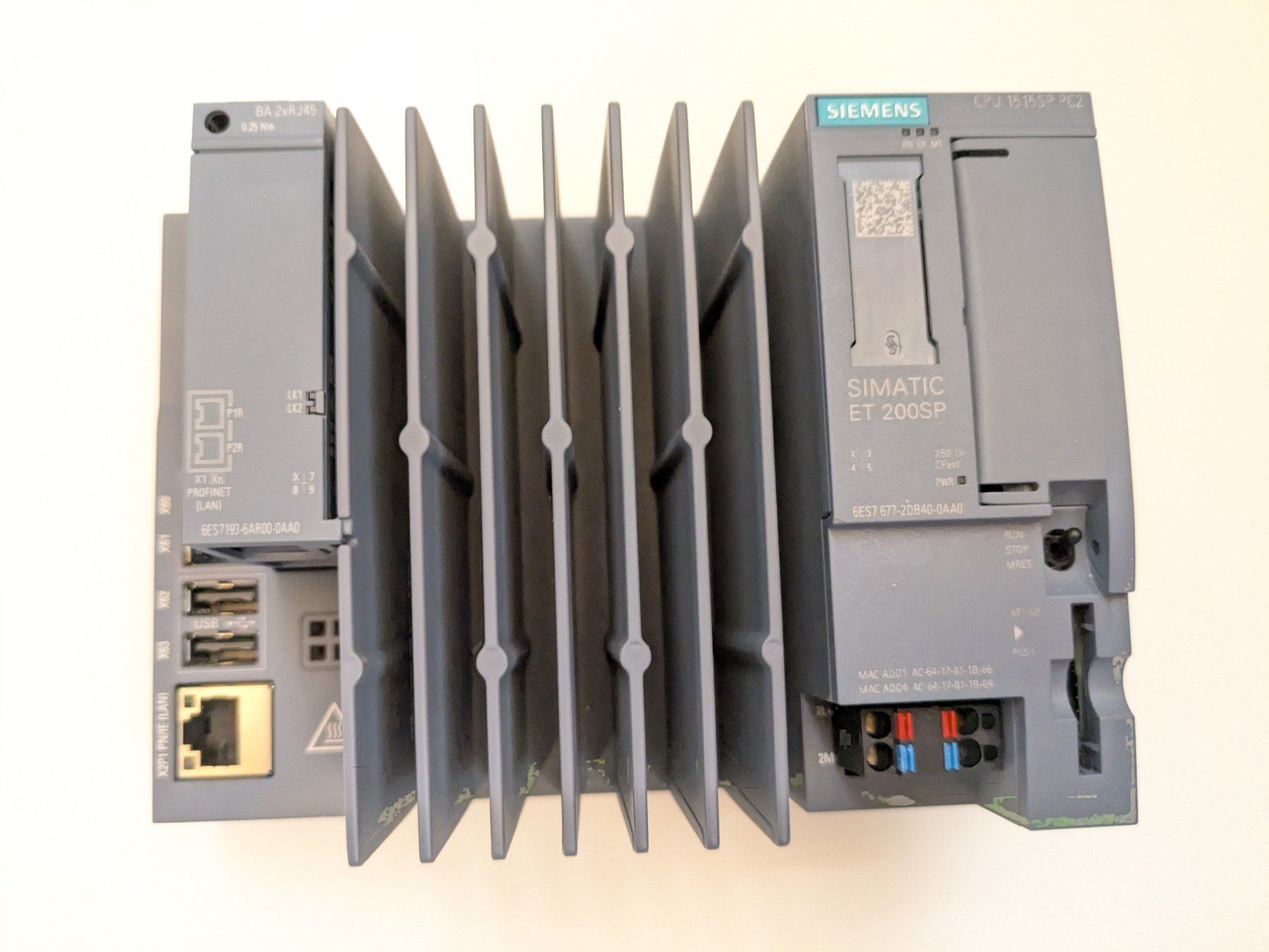 Siemens Steuerung: Siemens SIMATIC ET 200SP controller, 6ES7 677-2DB40-0AA0 – Gebraucht aus Sugiez von dbm_7l29 1
