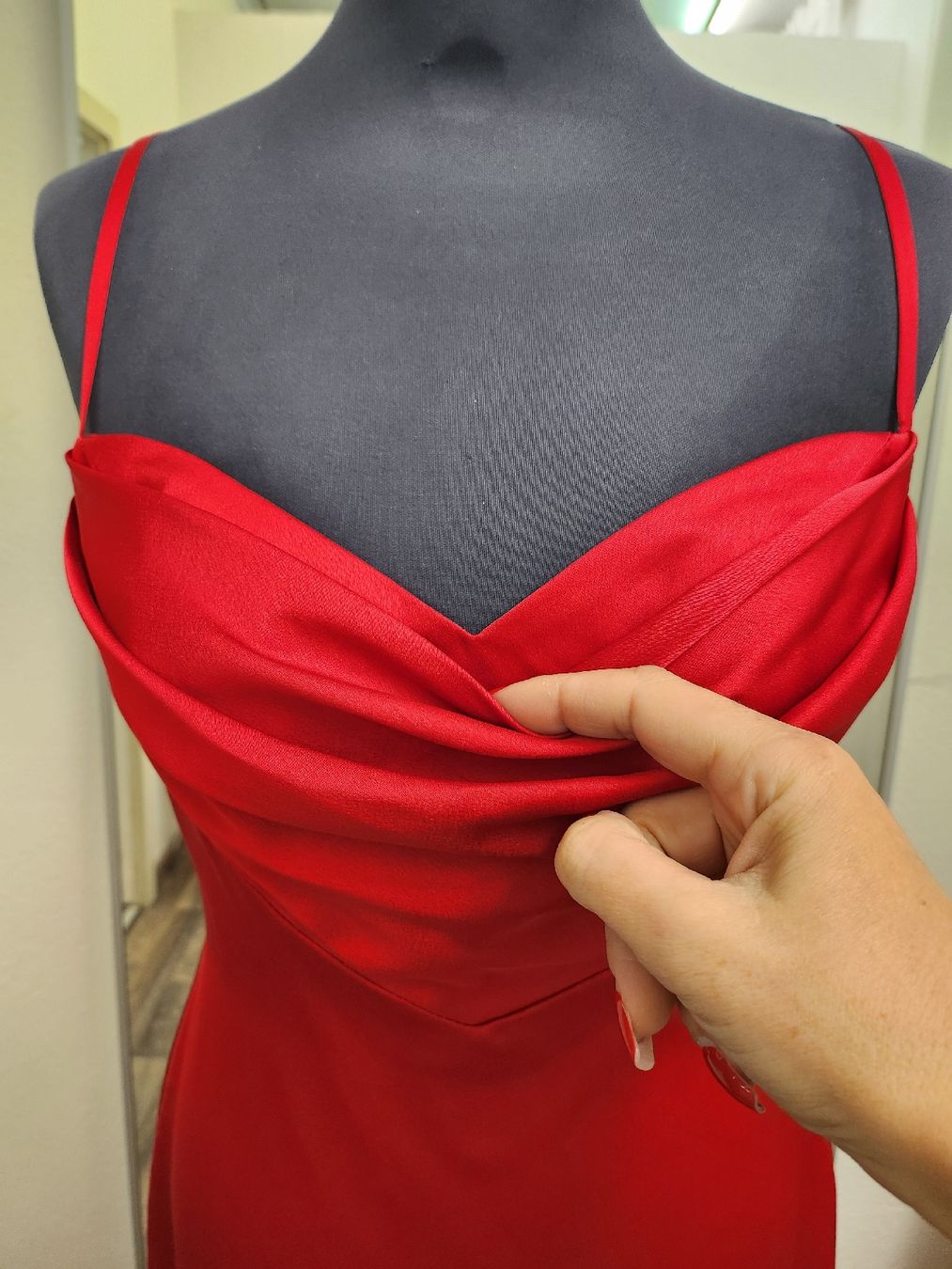 Vestiti: Rot kleid – Nuovo (secondo la descrizione) da Uster venduto da VMT. 2