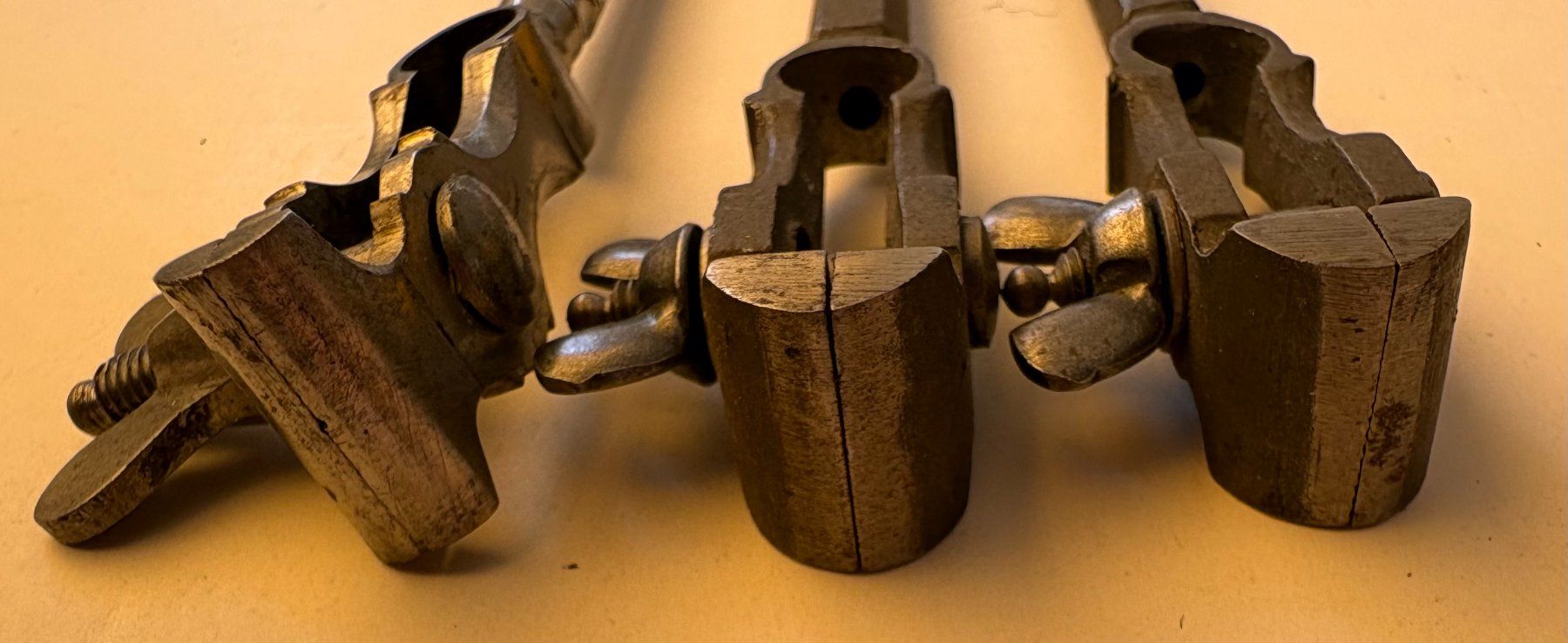 Tous les outils: VINTAGE HANDFEILKOLBEN – D'occasion à Ostermundigen par wini63 2