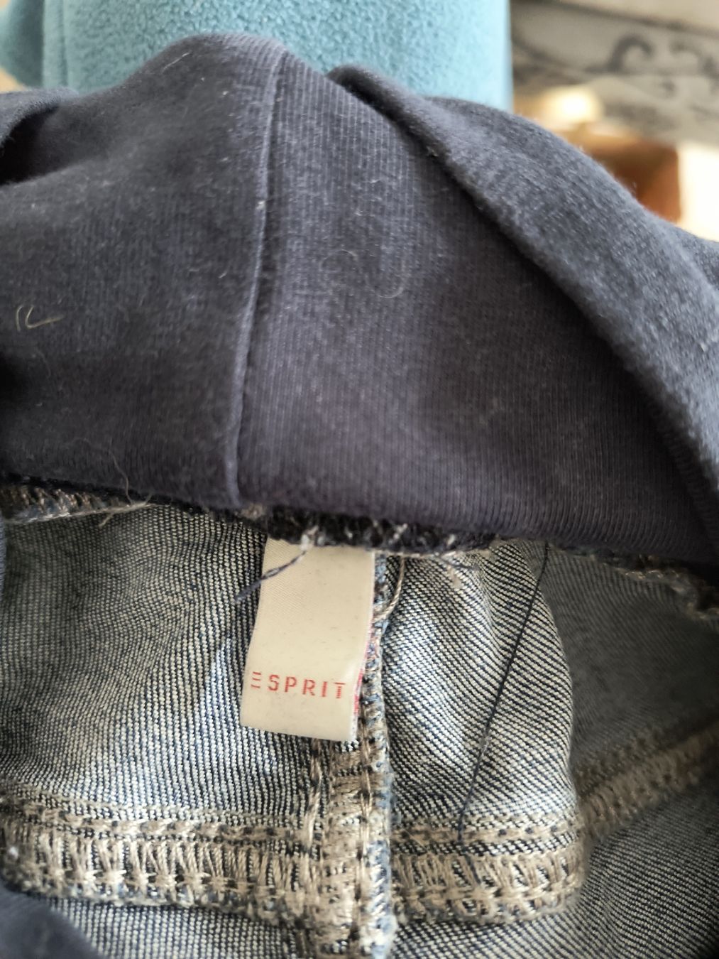 Esprit Jeans: Esprit Umstandsjeans Gr. 38, Super Zustand – Gebraucht aus Oberweningen von Bumblebee2 2