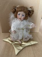 Porzellandame Engel weiss Kleid gold Grösse 30cm neuwertig