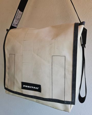 Sac Freitag F21 Nightclub