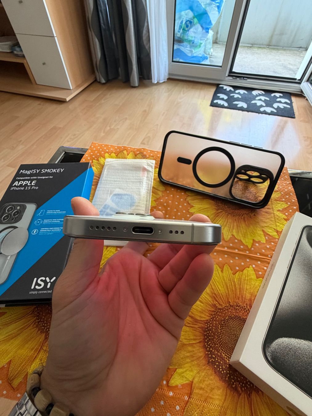 Apple Handys / Smartphones: Apple iphone 15 pro 256gb 100% Batteriekapazität – Gebraucht aus St. Gallen von babinos01 5