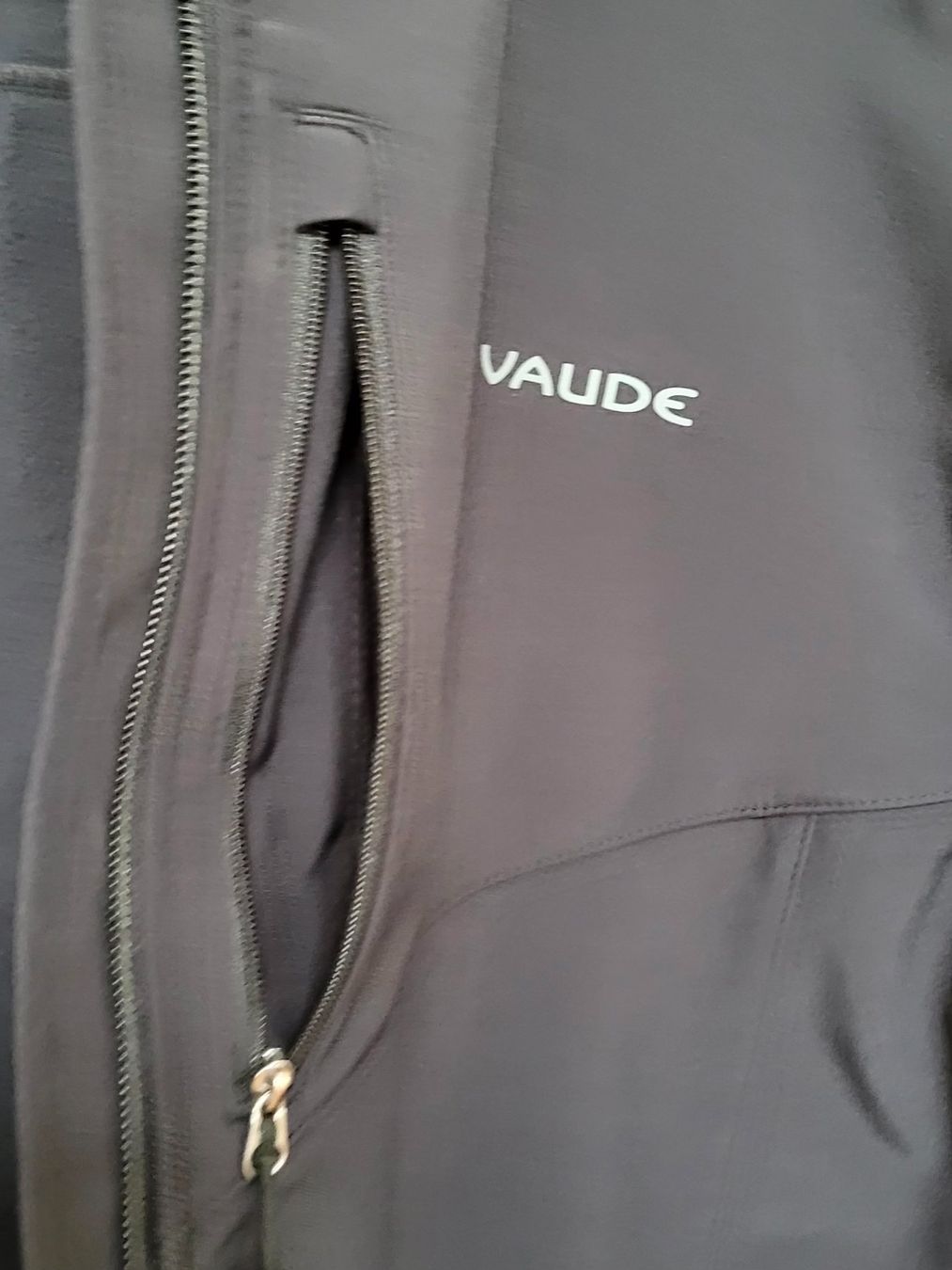 Vaude Giacche: Vaude Soft Shell Jacke Herren Grösse L Top Zustand – Usato da brülisau venduto da nussgipfel02 3