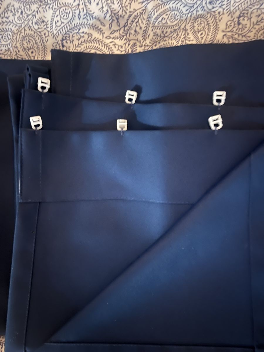 Vorhänge: 2x Vorhang blickdicht schöne Qualität – Gebraucht aus Rüdlingen von Lichee 1