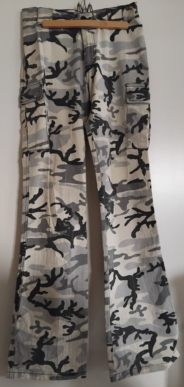 Jeans: Camouflage-Jeans Gr. 38 – Nuovo (secondo la descrizione) da Rorschach venduto da kristys