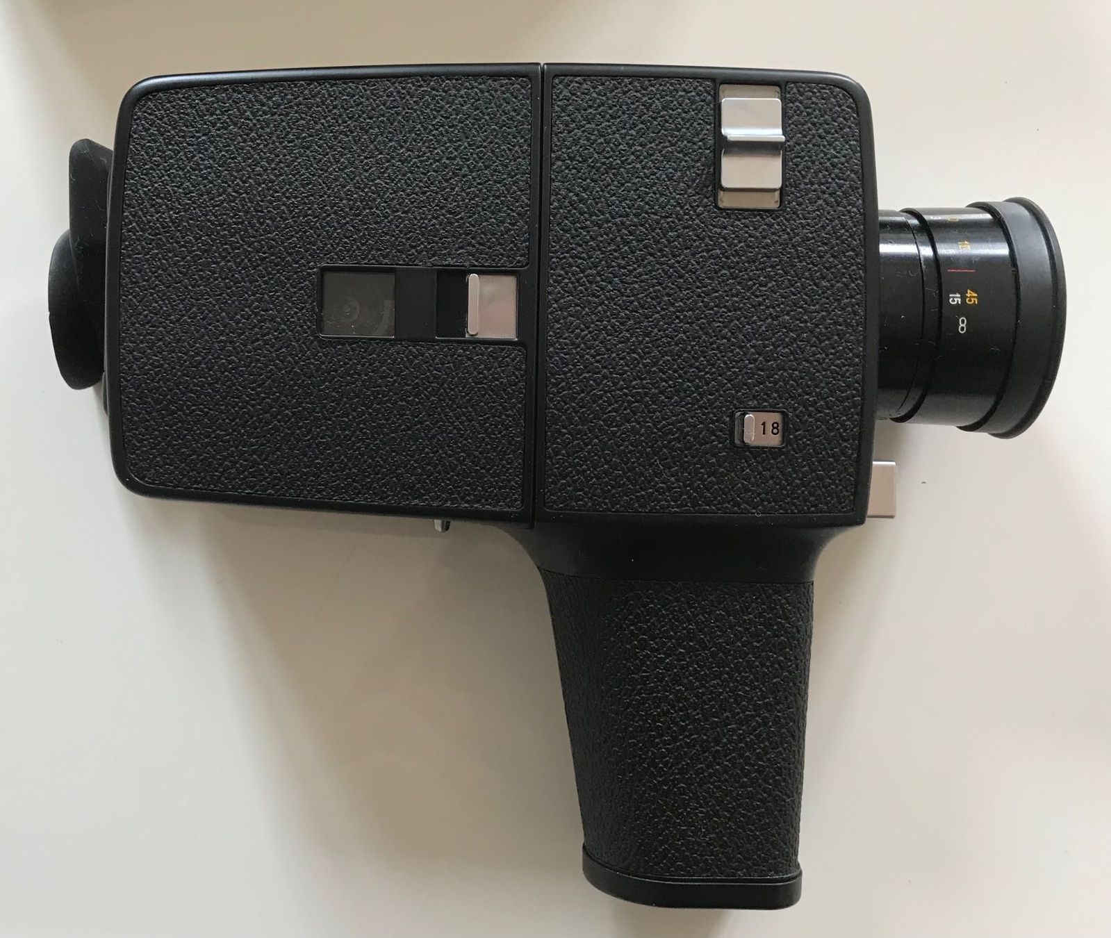 Rollei Videocamere: Rollei SL82 - Ancienne caméra – Usato da Biel/Bienne venduto da granitod 1