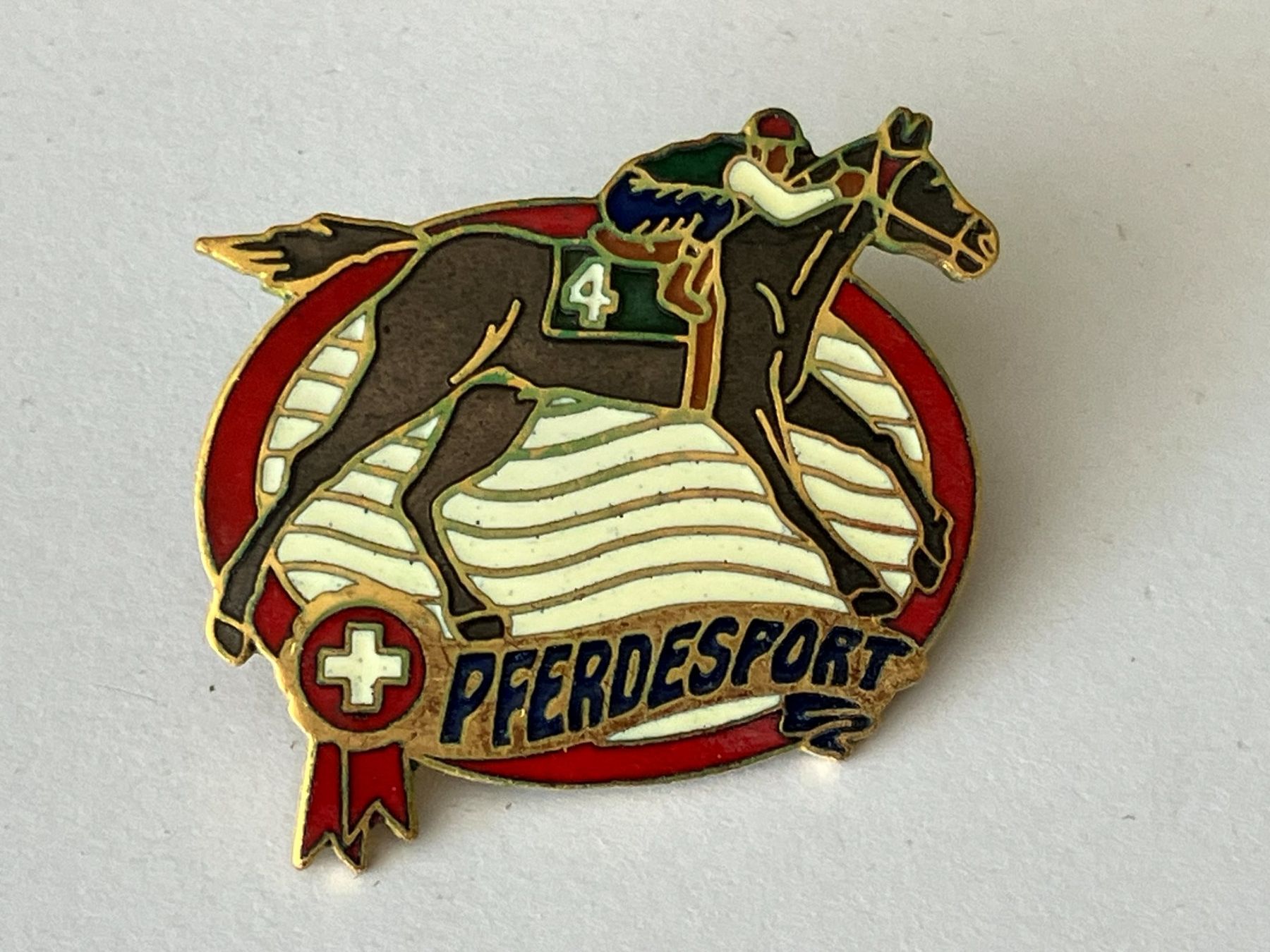 Placchette & Badge: 1 Pin Pferdesport Schweiz – Usato da Basel venduto da djwwpp