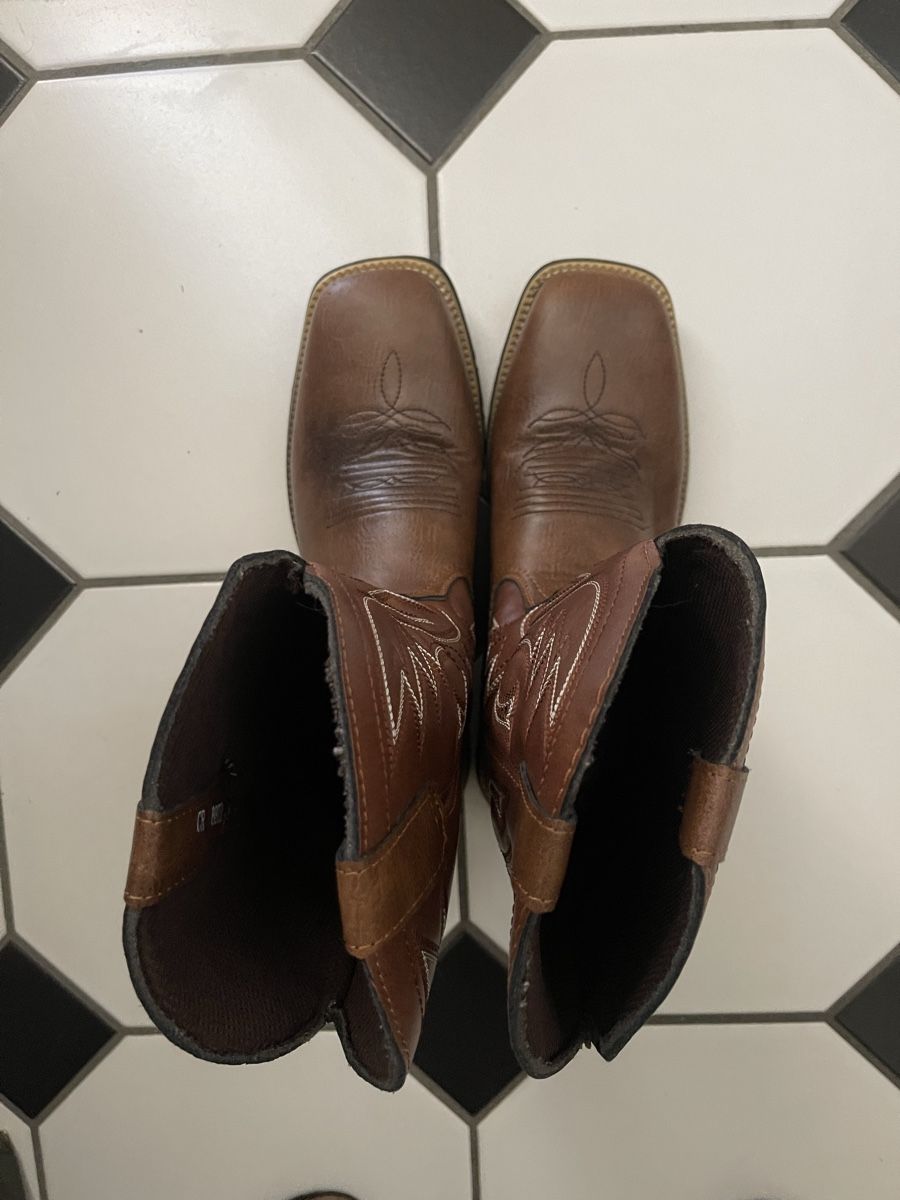Scarpe da donna: Vegan leather cowboy boots  – Usato da Fribourg venduto da nel_6tdw 2