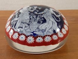 Presse papier Vintage. Cobalt Blue & Ruby red glass