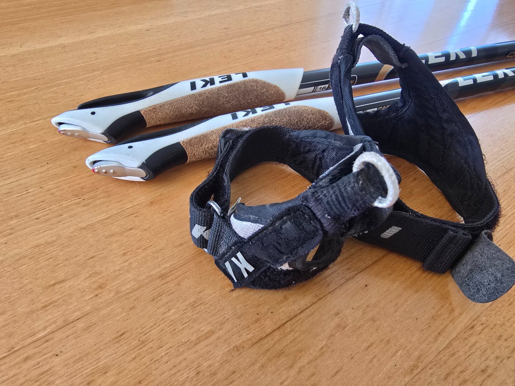 Leki Sonstige Zubehör: Nordic walking LEKI Smart Carbon 16 Series – Gebraucht aus Diepoldsau von komando2 5