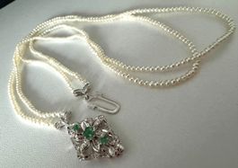 Perlen-Hals-Kette Collier 18 Karat WG Verschluss mit Smaragd