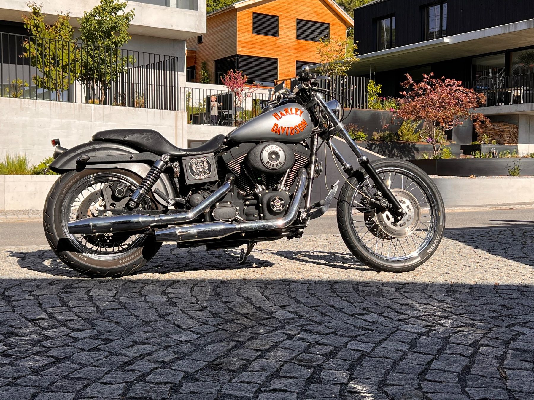 Harley-Davidson Chopper: Harley Davidson Dyna Twin Cam FXDX Custom – Usato da Altstätten SG venduto da Zimmar 3
