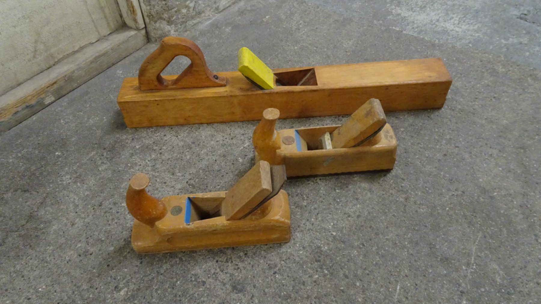 Alle Werkzeuge: 3 alte Hand-Hobel – Gebraucht aus Zürich von blaumeisli62 1