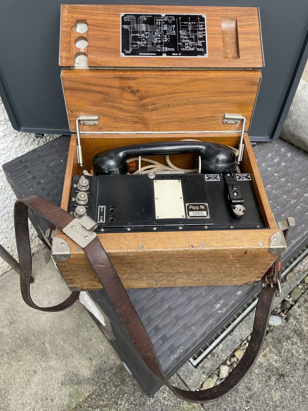 Telefone: Armeetelephon Mod. 47, Schweizer Militär – Gebraucht aus Aesch ZH von 19fish58blue 2