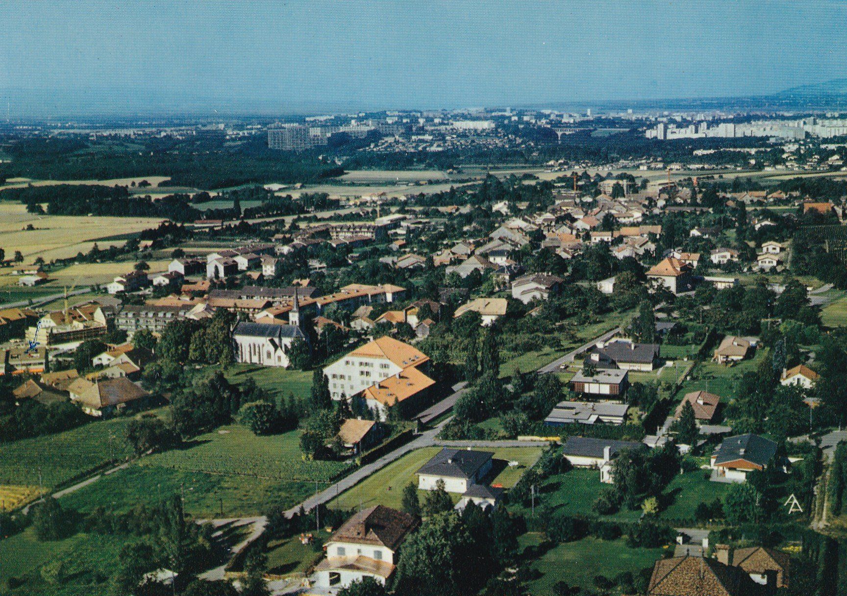 Ansichtskarten: Bernex / GE Vue Aérienne   1982 – Gebraucht aus Cormoret von Pascalll2001