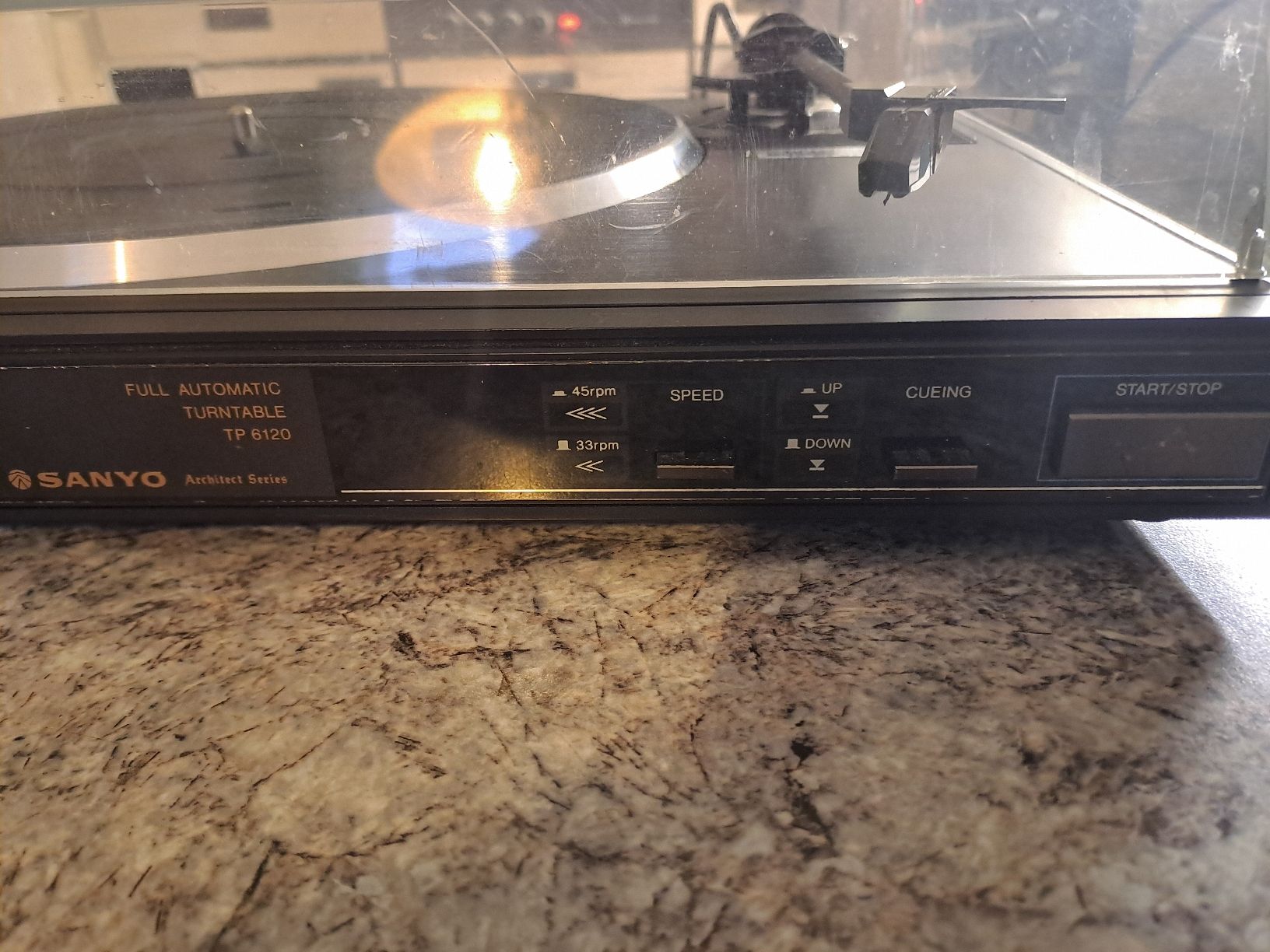 Sanyo Plattenspieler: SANYO Full Automatic Turntable TP 6120 – Gebraucht aus Uetendorf von Essiggurken 2