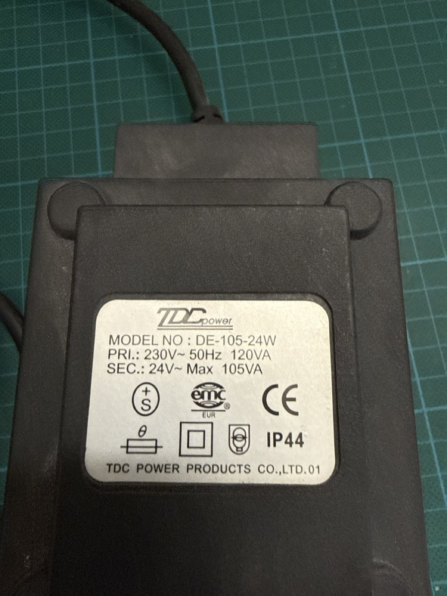 Componenti elettronici: Transformator 230v auf 24v – Usato da Luzern venduto da Andrinos 1