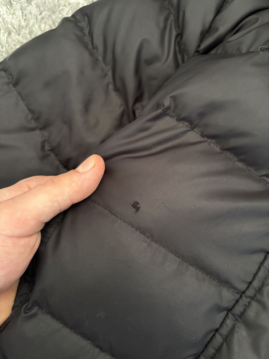 Tommy Hilfiger Giacche: Tommy Hilfiger Black Down Padded Winter Jacket, S – Difettoso da Brislach venduto da edu_t6pq 5