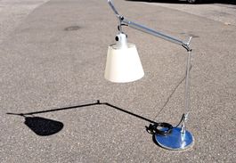 Designklassiker Tischleuchte Artemide Tolomeo Basculante
