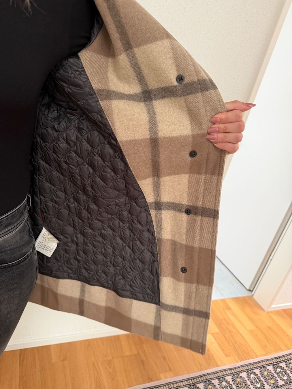 Woolrich Cappotti: Woolrich Winterjacke Top – Usato da Ehrendingen venduto da Nr.7 4