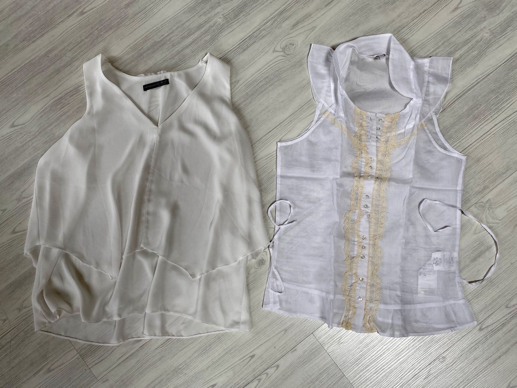 Kookai Tops: 2 elegante Sommer-Tops Gr. XS/S – Gebraucht aus Estavayer-le-Lac von Mimmy02