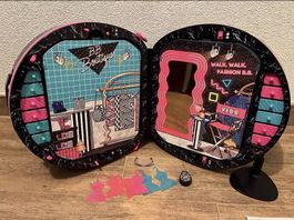 LOL OMG Travel case