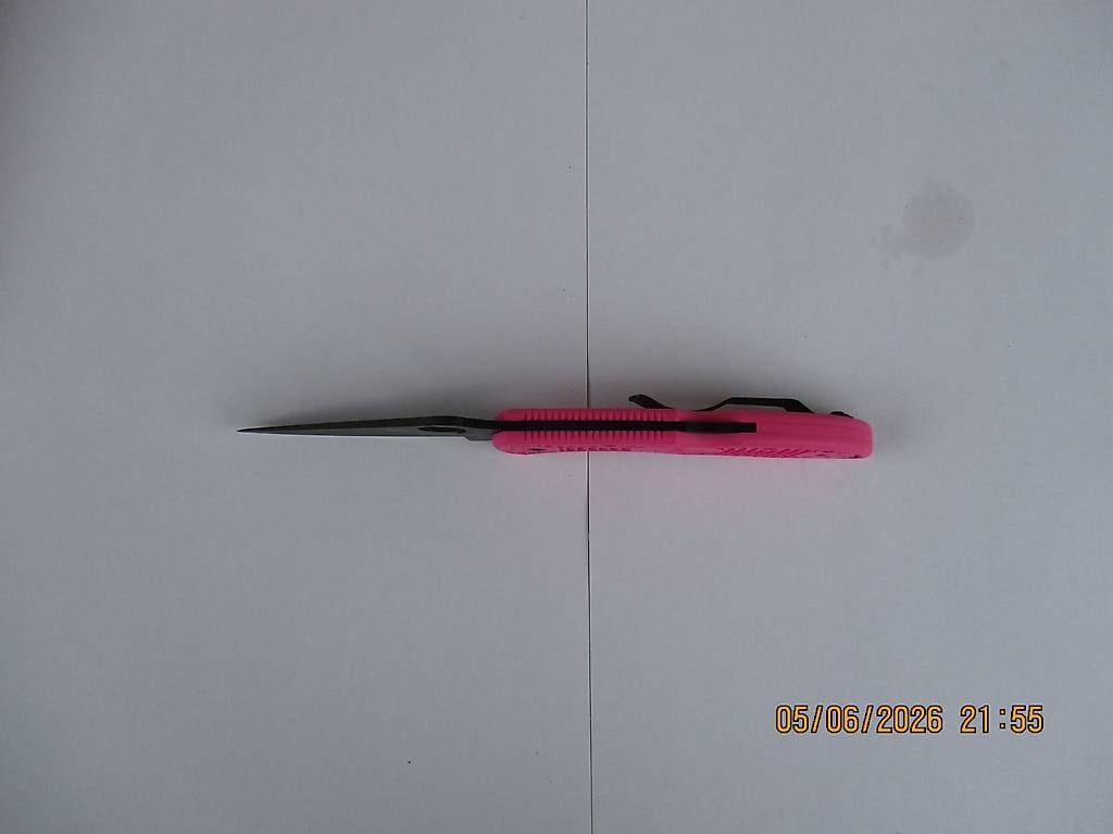 Spyderco Accessori: Spyderco Delica 4 Pink, – Nuovo e nell'imballaggio originale da Solothurn venduto da Merschweinchen 1
